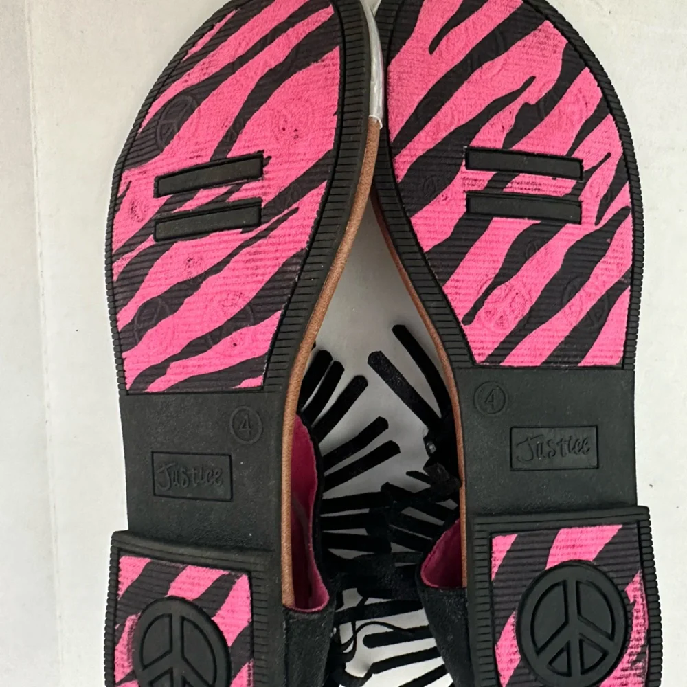 Justice Black‎ Fringe Sandals Size 4